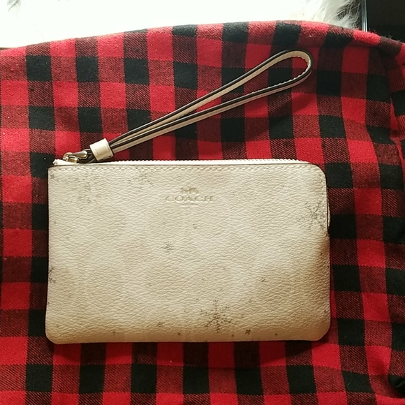 Coach Corner Zip Wristlet Snowflake Print